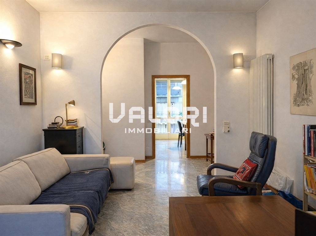APPARTAMENTO RISTRUTTURATO - ULTIMO PIANO CON CANTINA E GARAGE